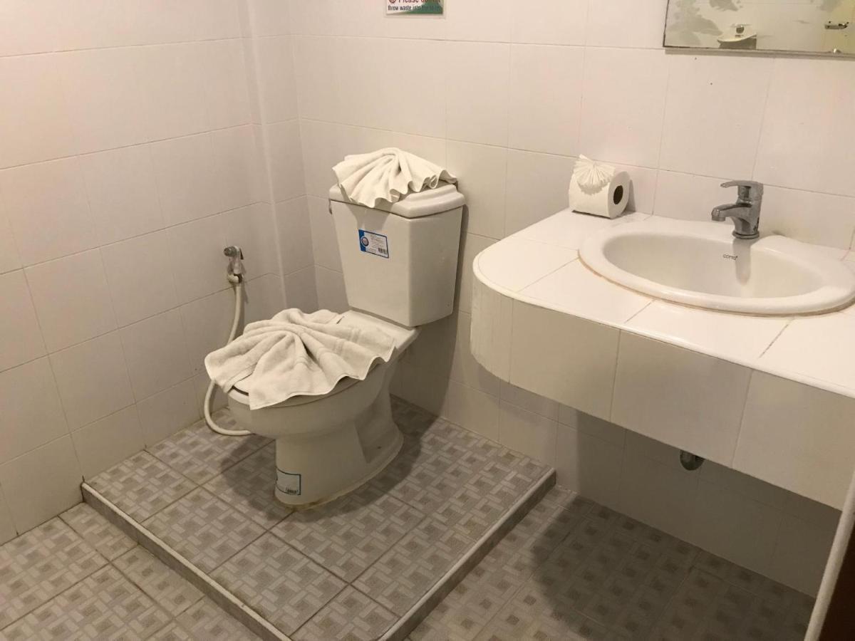 Kasemsuk Guesthouse Sha Extra Plus Karon 外观 照片